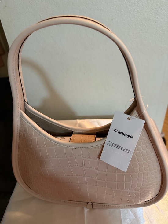 Coach Accessories - COACHTOPIA CHALK COLORED BAG NWT